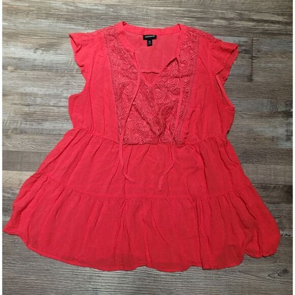 Torrid Top Womens 00 Bright Coral Swiss Dot Crochet Inset Tie Front Flirty - Picture 1 of 8